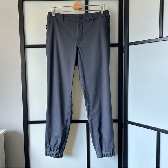 [34] Kit and Ace Men’s Dark Grey Jogger Style Casual Chino Pant - Picture 3 of 12